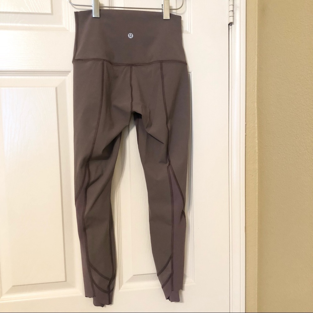 Lululemon Wunder Under High Rise crop 23” - Picture 6 of 10